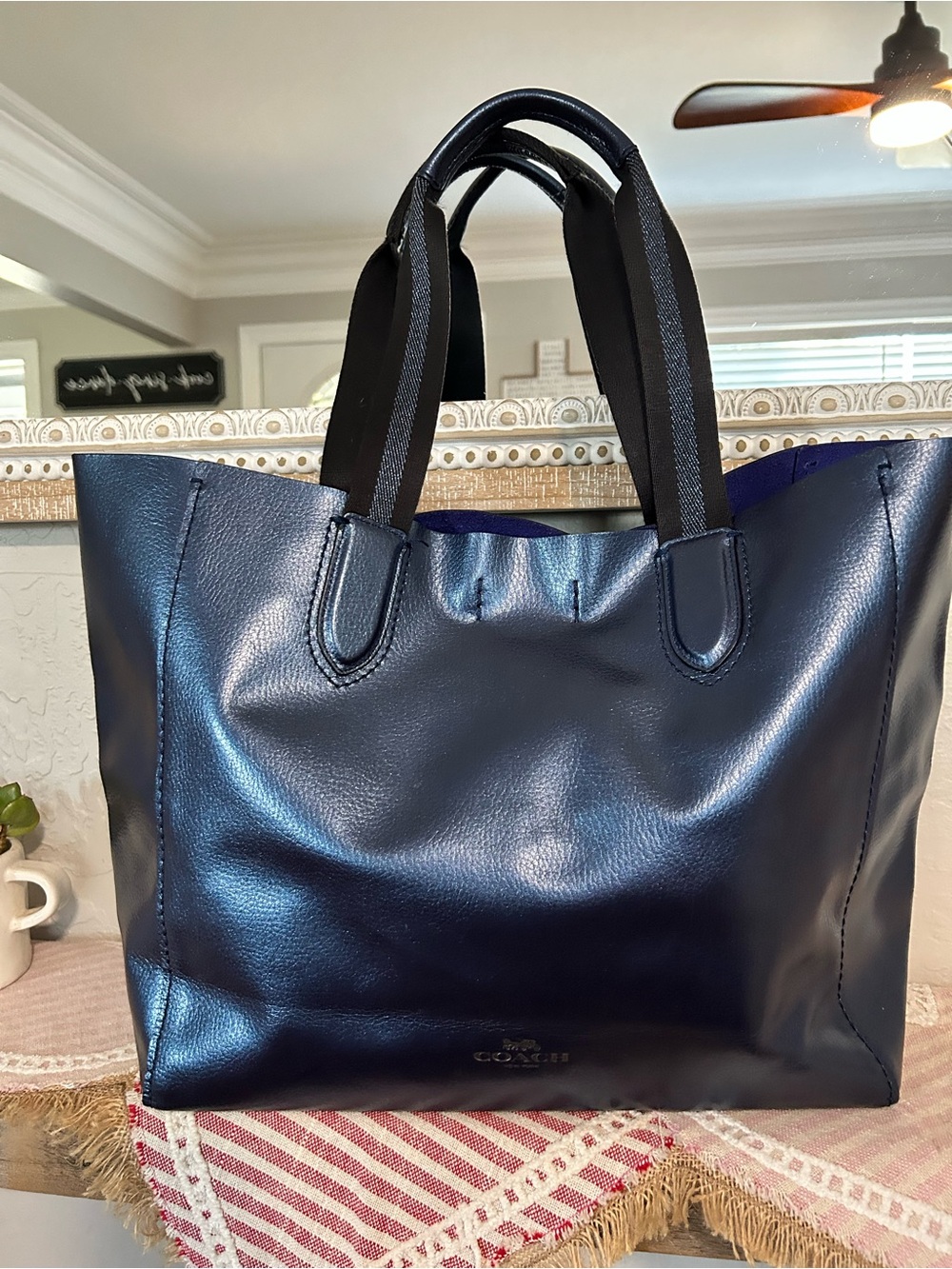2017 EUC Coach Large Derby Metallic Blue Leather Tote Bag Style F59388